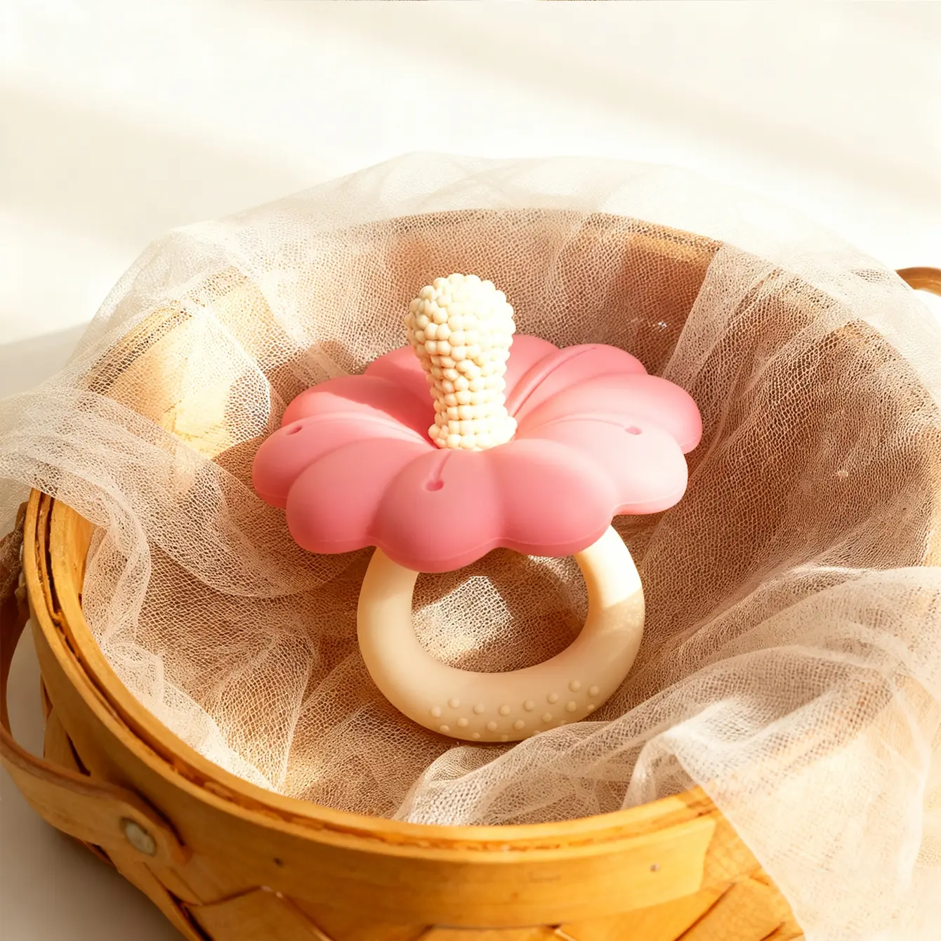 Flower-Shaped Teething Toy for Babies Newborn, Soft Silicone Pacifier Flower Design, Infant Toothbrush Toy, Comfortable and Safe Material, Sensory Teether