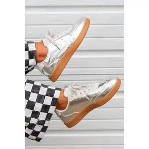 Silver Wavy Swoosh Stripe Design Low Sneaker