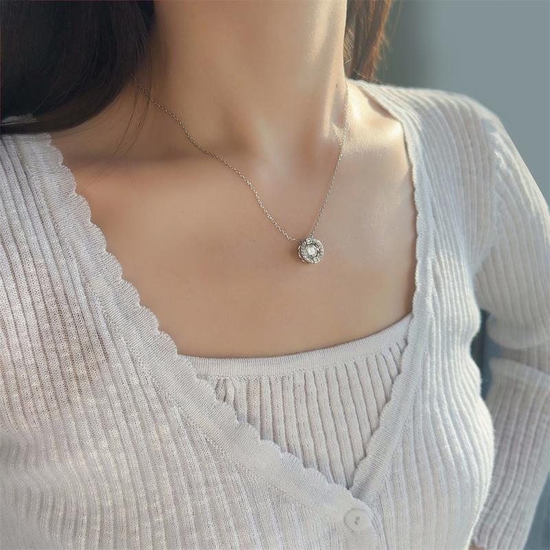 Moissanite 1ct Flickering Halo Pendant Necklace Round Moissanite Copper Necklace Chain Jewelry Perfect Birthday Engagement Wedding Anniversary Gift Christmas Thanksgiving Valentine's Day Mother's Day Gifts