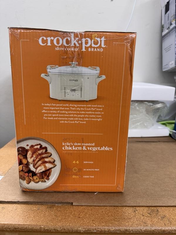 Crock Pot Design Series 7 Quart Cook Carry Slow Cooker with Digital Locking Lid & Display for Easy Cooking Progress Monitoring