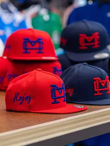 MC Rojos Hats Bordado- Gorras 2 opciones Rojo y azul