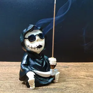 Skeleton Grim Reaper Voodoo Doll Incense Burner Gothic Decoration Ghost Cone Burner Smoke Emerging from Eyes and Mouth Handmade Resin Desktop Halloween Decoration Craft Gift