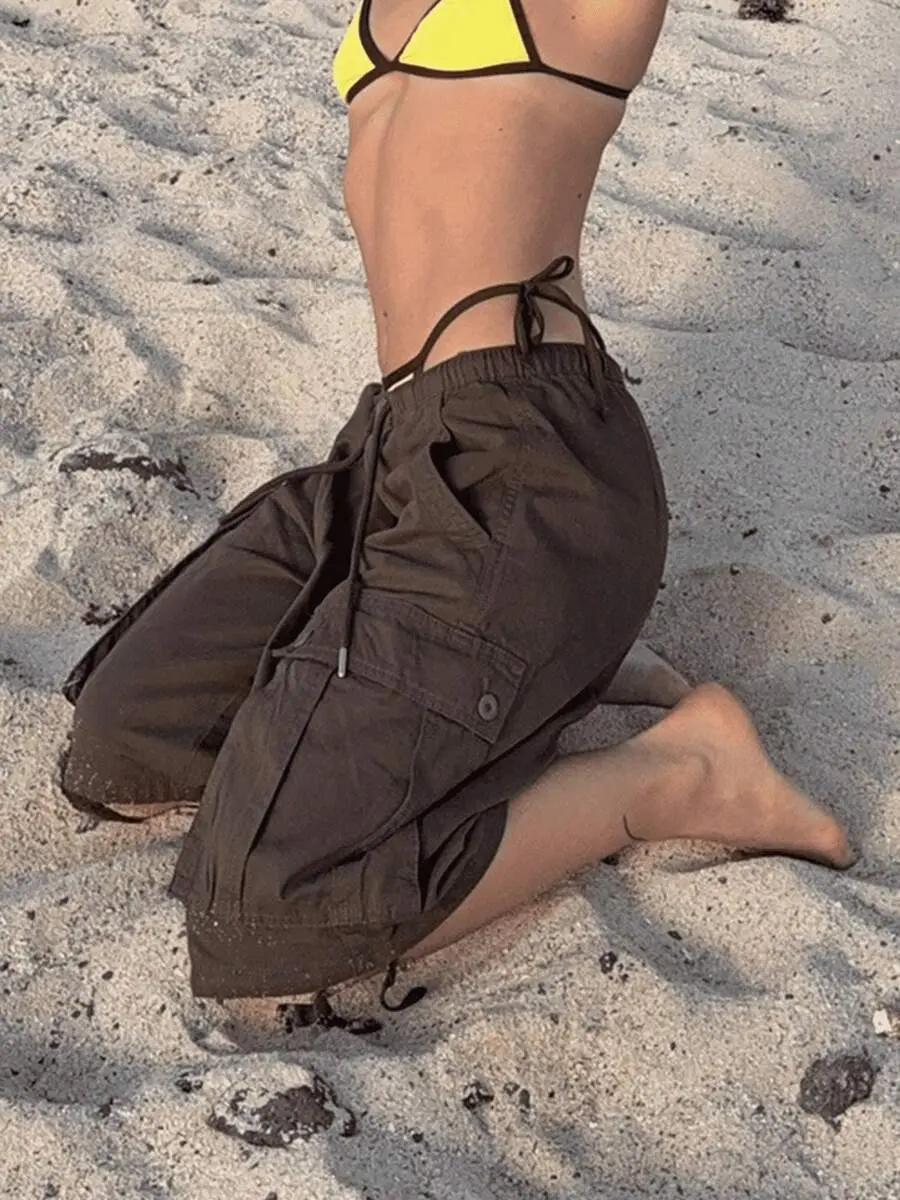 XLAIS Cargo Shorts For Women Elastic Waist Knee Length  Shorts Summer Outdoor Waterproof Hiking Pants With Pockets