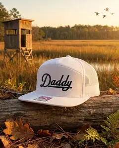 Daddy Script Embroidered Trucker Hat, Classic Snapback Mesh Cap for Fathers Design Comfortable Fit