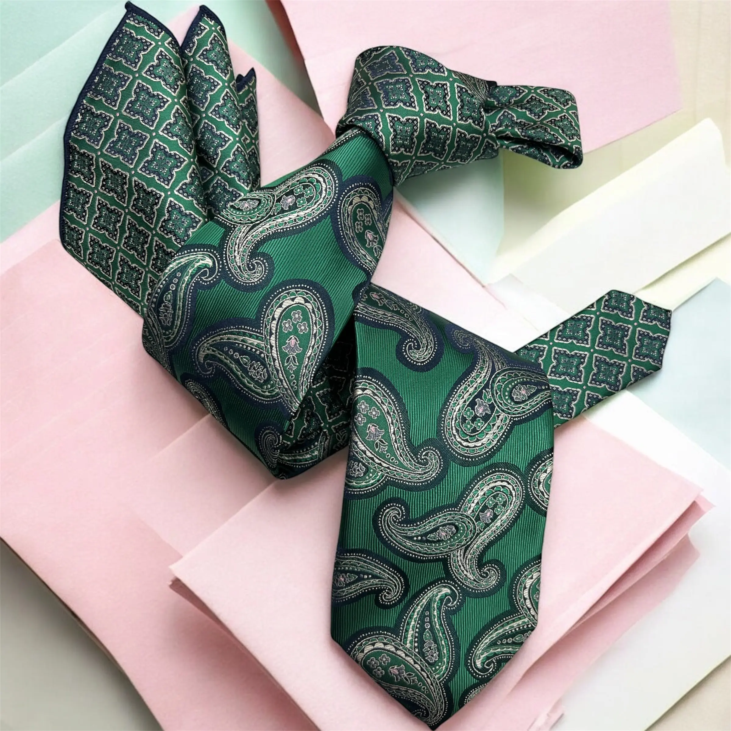 DMITRY 7-Fold Men's Green (2 in 1) Patterned Italian Silk Tie & Pocket Square Set (Limited Edition)