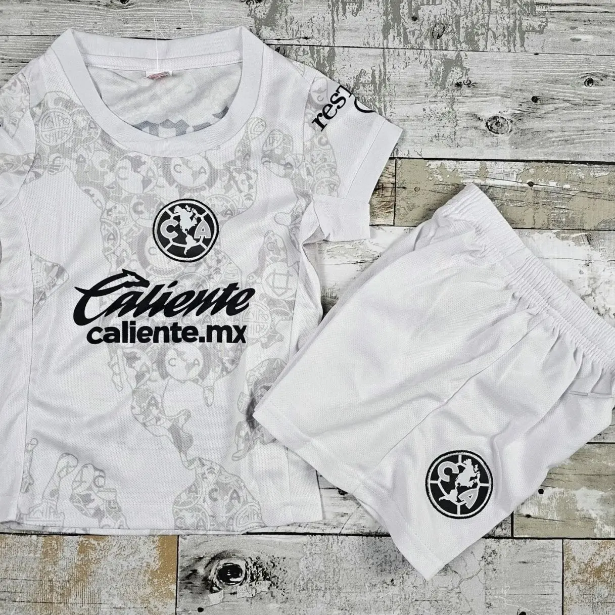 America Soccer Jersey Set for Kids: Camiseta de Futbol 80V