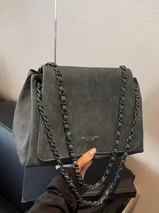 Valentine's Day retro fashion simple joker shoulder bag, niche design personality leisure daily   high sense shoulder bag,  classic chain simple and exquisite suitable for office workers, shopping dates and so on, Fashionable Shoulder Bag