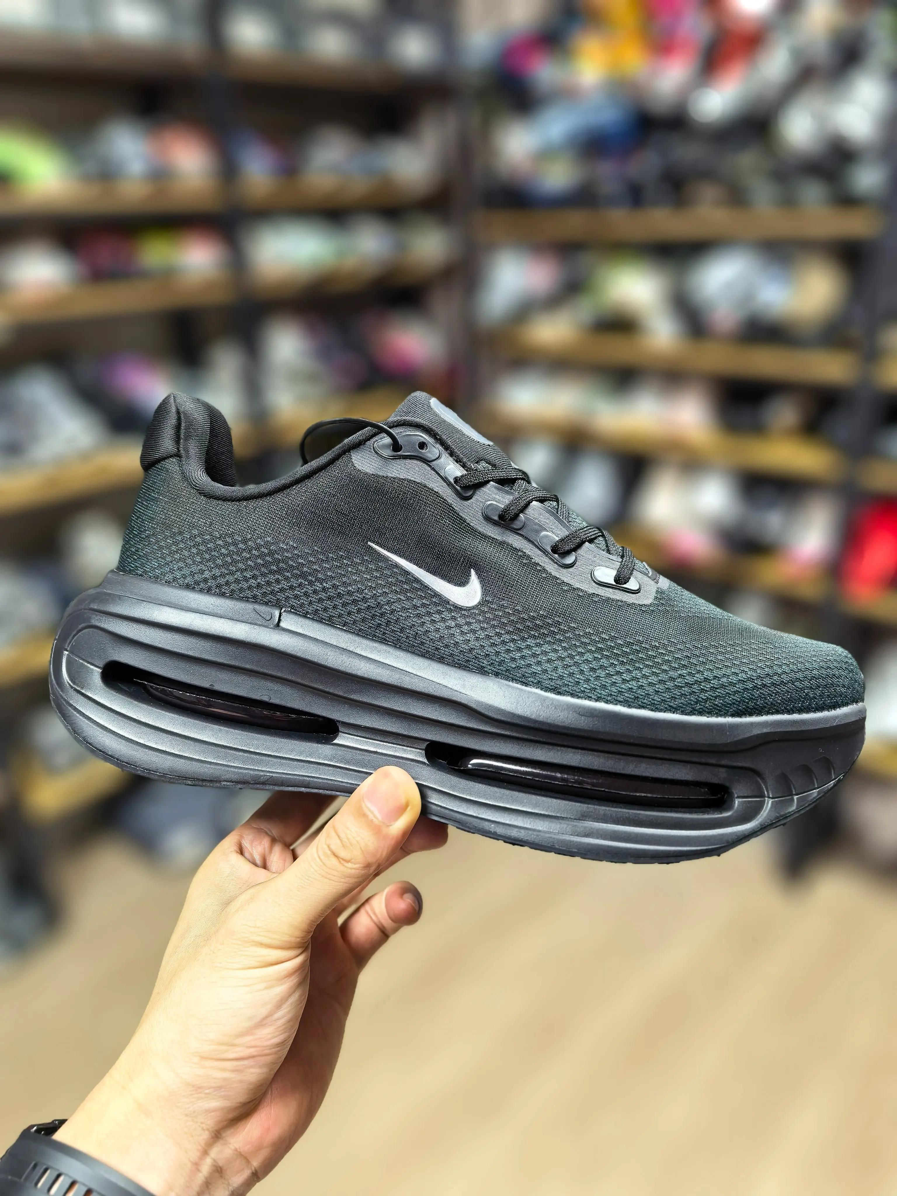 All‑Black Fly‑Knit Mesh Running Shoes, Hollow Cushion Air‑Sole, Slip‑Resistant Wear‑Proof, Lightweight Fit, American Outdoor Couple Daily Training Sneakers