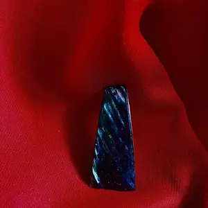 Medium Dangle Bead by OREAGA