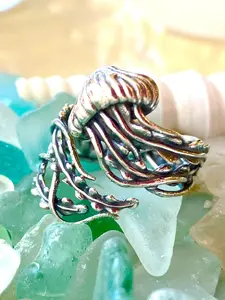 Retro Boho Style Rings Silvery Jellyfish Ring for Women Girl Unique Sea Life Jewelry Ring Fashion Party Jewelry Trendy Jewellery Accessories Dark Aesthetic Rings Birthday Anniversary Christmas Gift