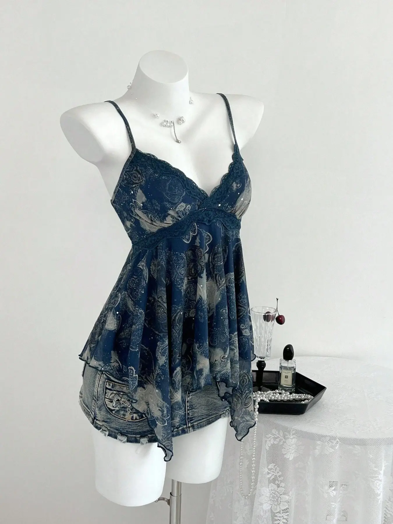 Summer New Sleeveless Mesh Print Top, Fashion Y2K Bohemian Boho Style Asymmetrical Hem Lace Trim Camisole, Casual Feminine Women's Vest, Slim-Fitting Ladies' Clothing