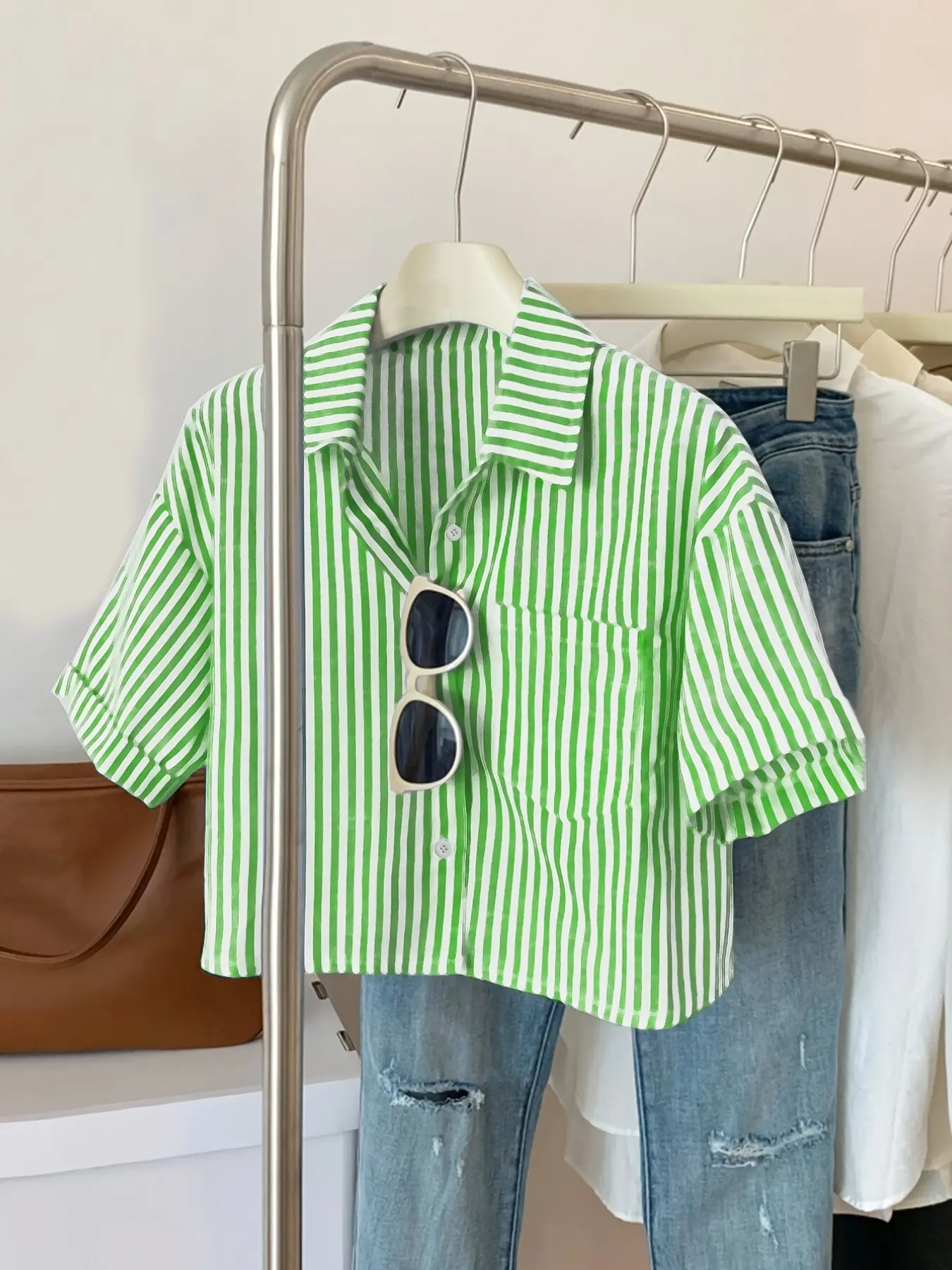 Elegant Retro Side Pocket Striped Short Sleeve Shirt Blouse for Women, Blouse Shirts, Chic Vintage Style, Perfect for Casual Wear, Comfortable and Stylish Design