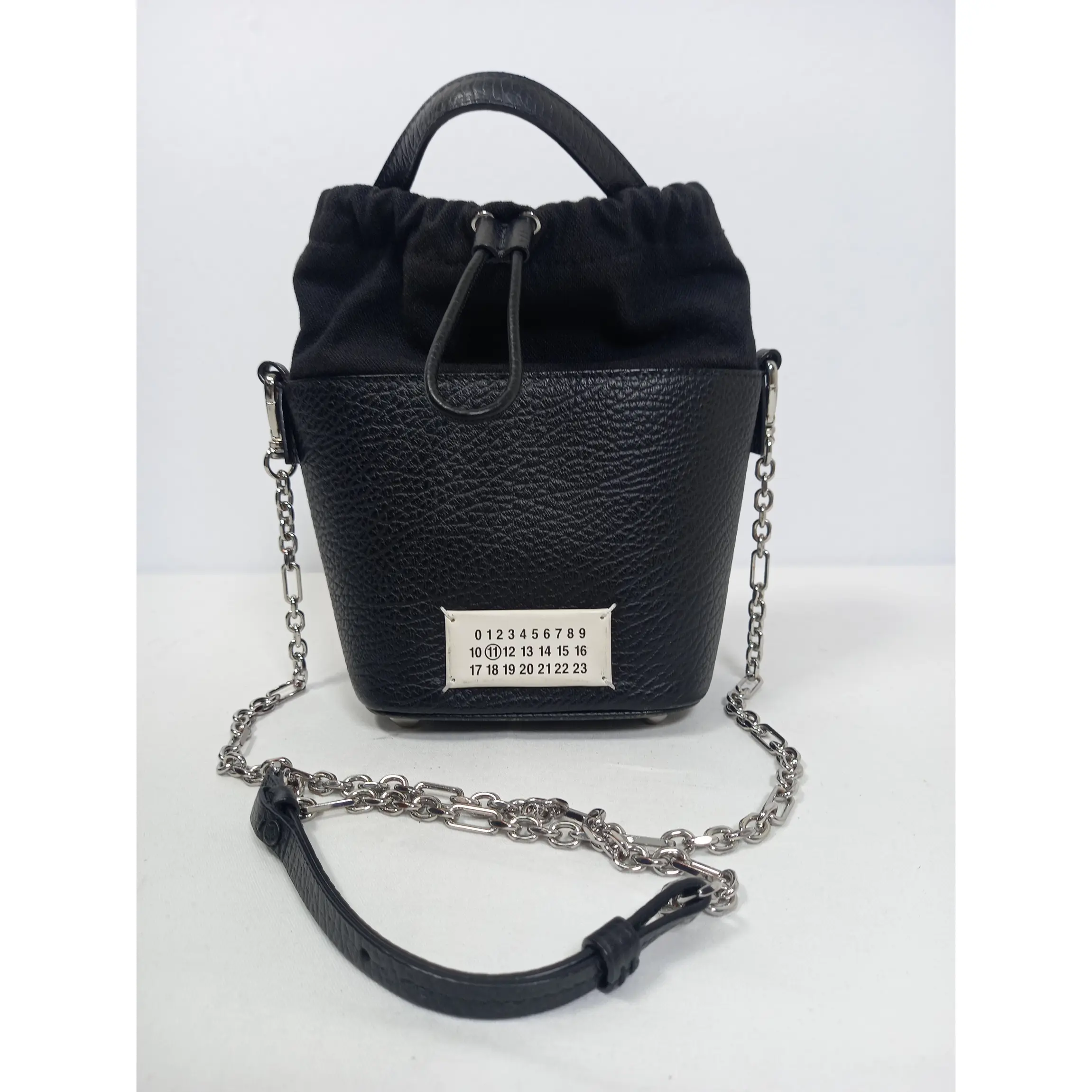 Pre-owned Leather Shoulder Bags M0804P27 Maison Margiela 5AC Bucket Bag (JP)
