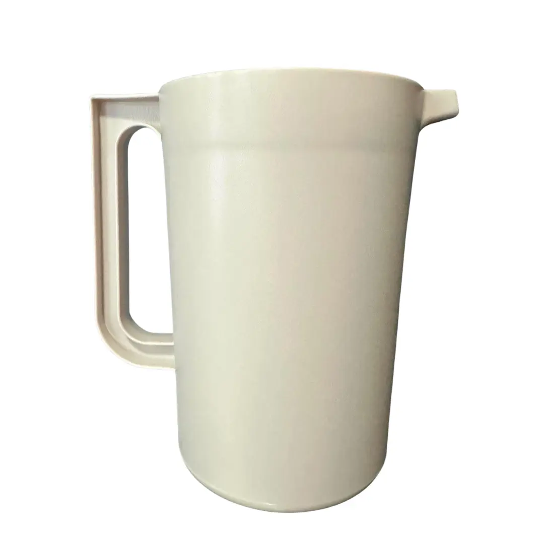 Tupperware 2 Qt Pitcher