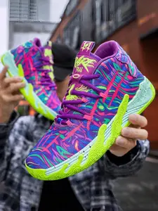 1 Pair Multi-color Trendy Basketball Shoes - Sports Athletic Shoes, Mesh Upper + Rubber Outsole, Multiple Colors Available, For Basketball Sports & Trendy Styling, Comfortable & Eye-catching