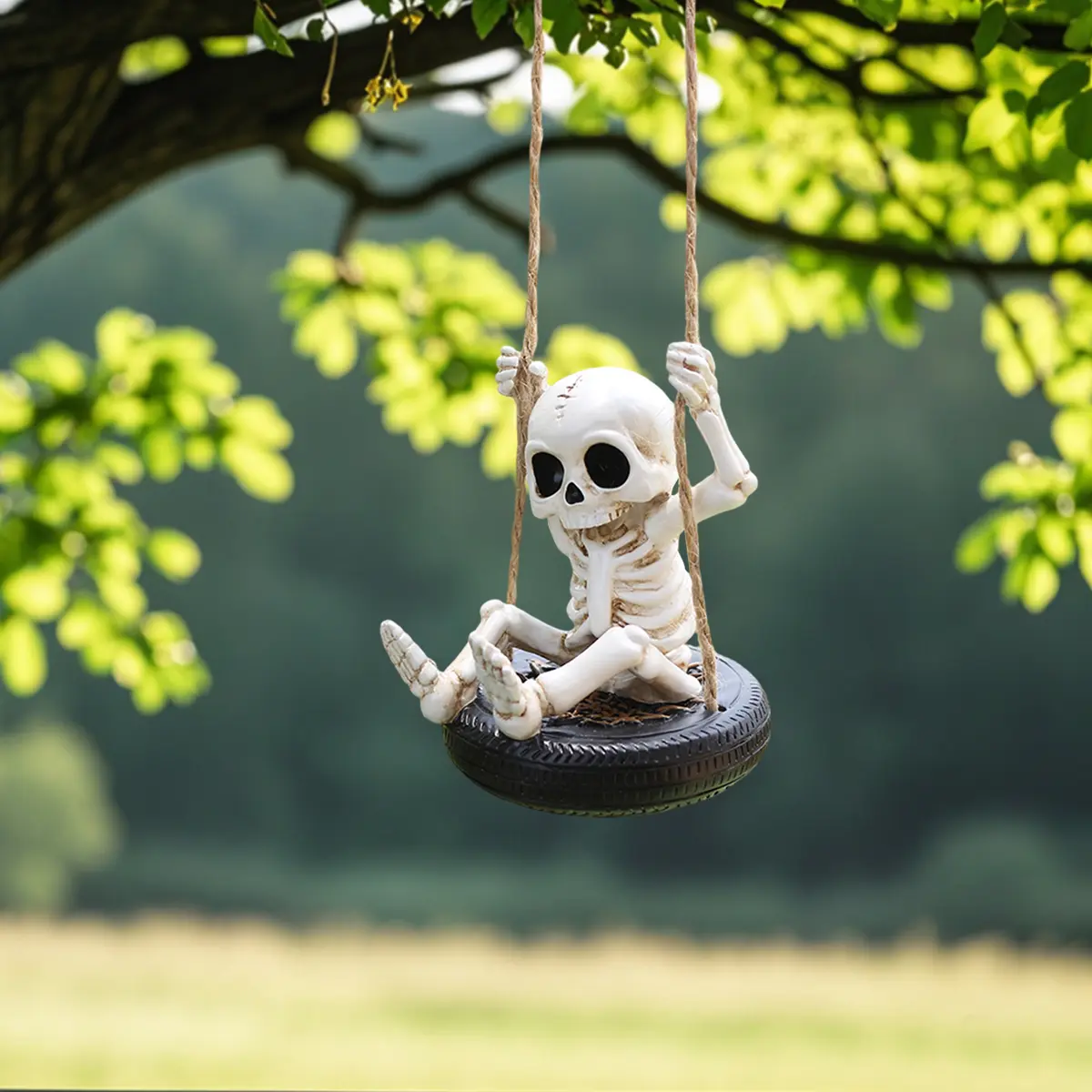 Hanging Skull Tire Swing Decor, Garden Hanging Skeleton Statue, Small Skull Wall Decoration Accessory, Halloween Home Decor, Haunted House Prop, Festive Appeal, Garden Decorations, Party Decoration Supplies, Resin Ornament