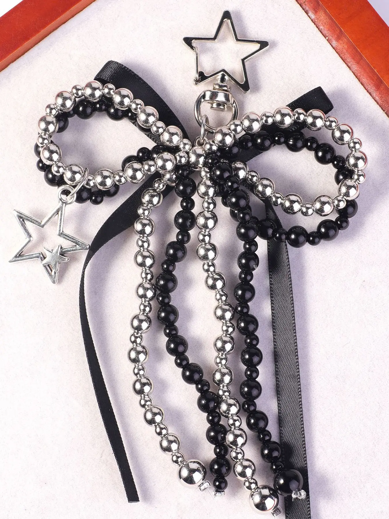 Sweet and fashion simple and exquisite bow beaded tassel pendant, niche design simple exquisite versatile fashion, personality classic versatile suitable adaptation bag key pendant, small gift items, Keychain for bags, Keychain jewelry, Charms