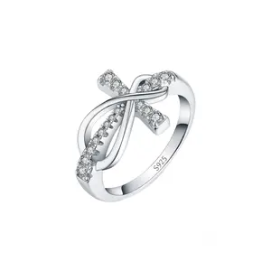 This HXS Infinity Knot Ring Is My New Go-To Everyday Jewelry