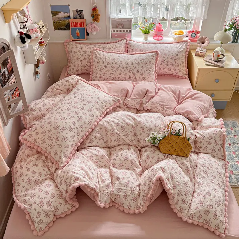 Floral Bedding Set, 3-Piece Polyester Fiber Quilt Cover, Soft Breathable Zipper Sheet, All-Season Bedroom Accessories