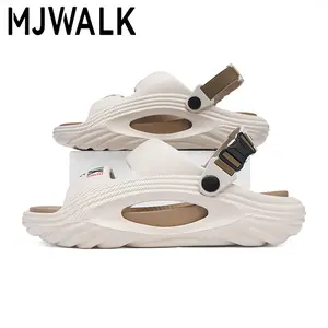 New athletic slip-on clogs with arch support, one-piece molded construction, waterproof and oil-resistant, easy to clean