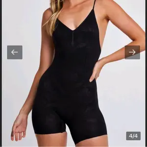 Flower Pattern Romper confortable fabric