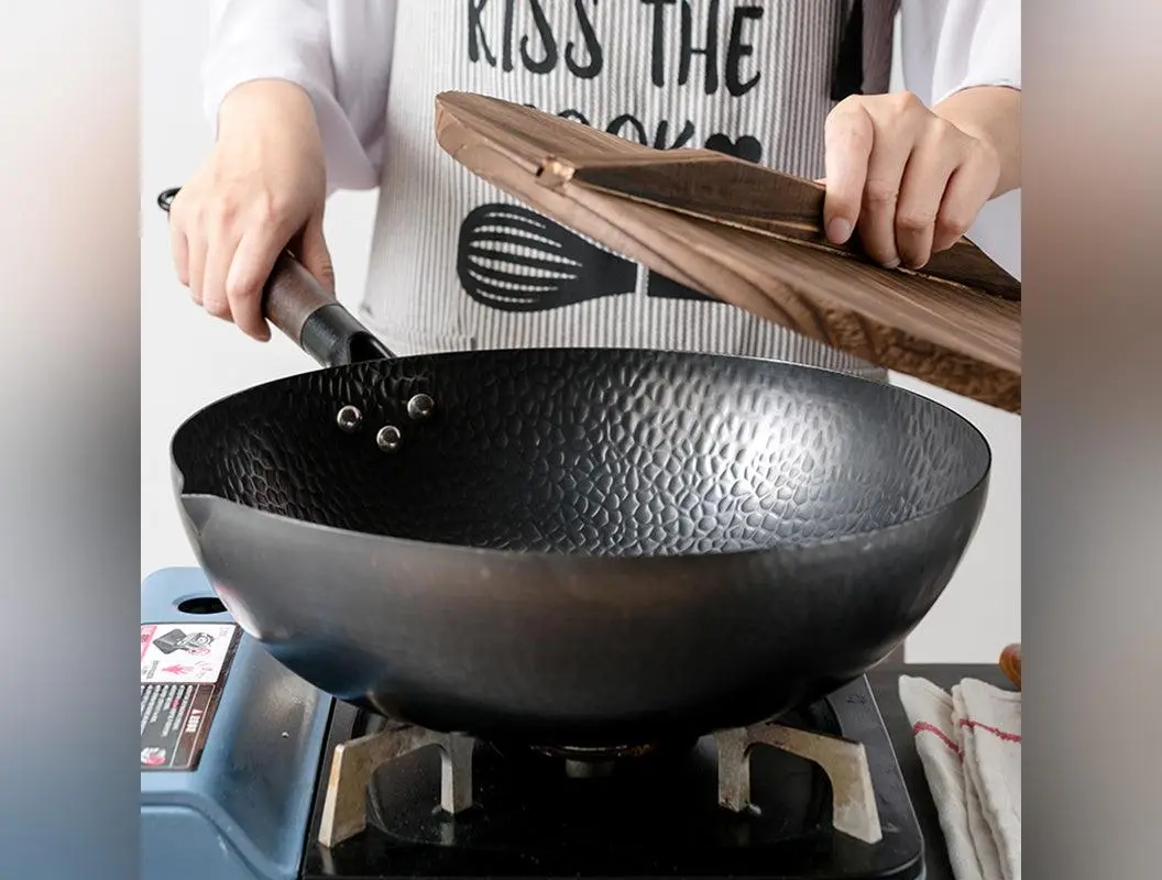 Traditional Handmade Iron Wok for Cooking with Lid - Cookware