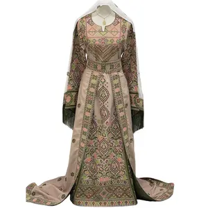 Green Ruby Embroidered Thobe: A Luxurious Bridal Thobe