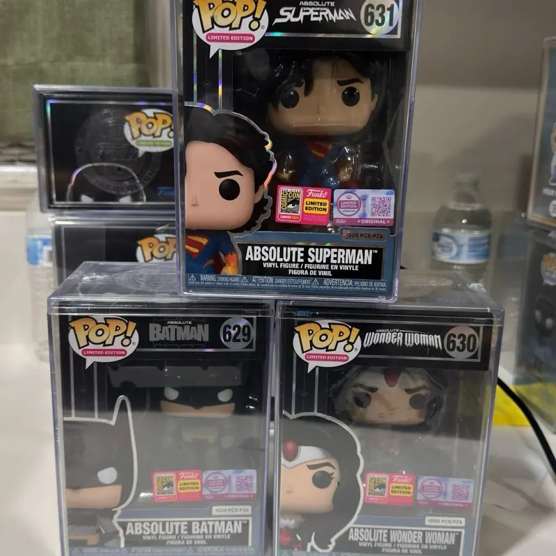 Set of 3 Absolut Batman/superman/wonder woman LE 1000 pieces