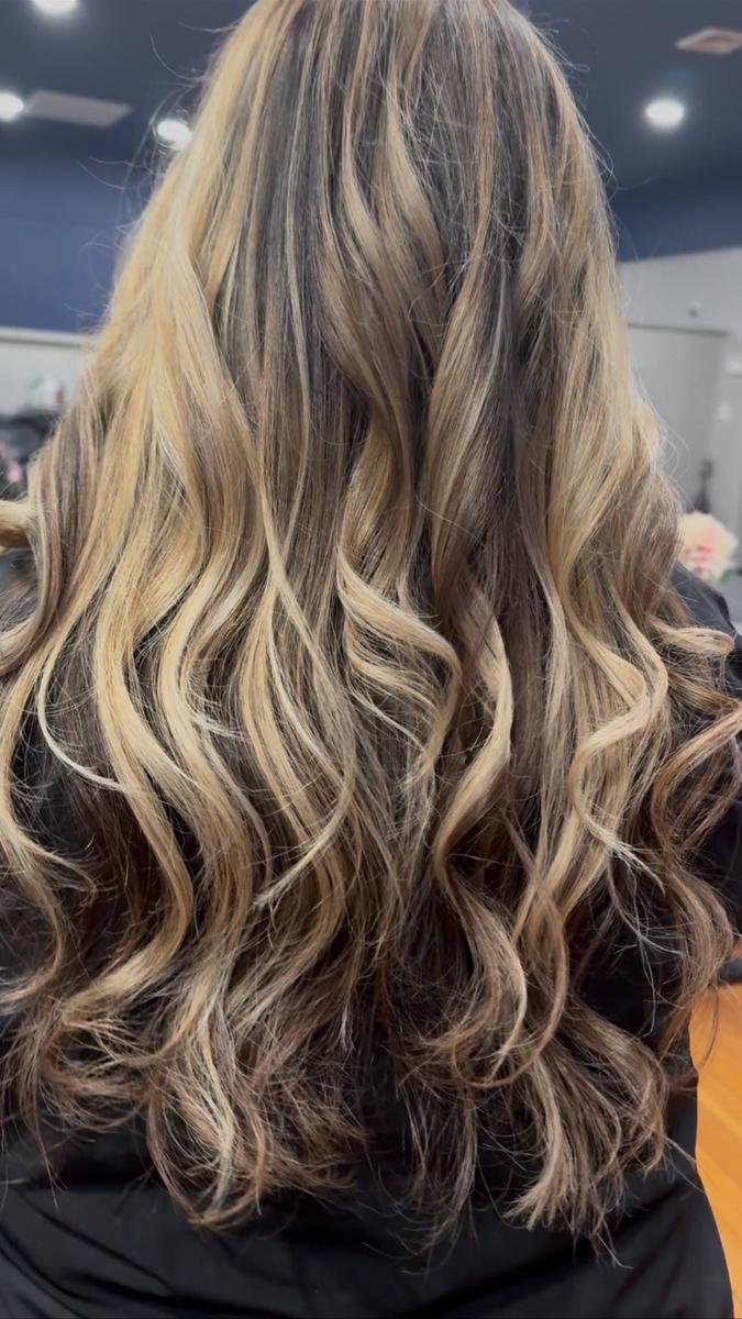 Item: 28mm -Beeping voice prompt automatic curler