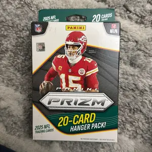 2025 Panini Prizm NFL Hanger Pack (20 Cards) Factory Sealed Final sale item can't returned