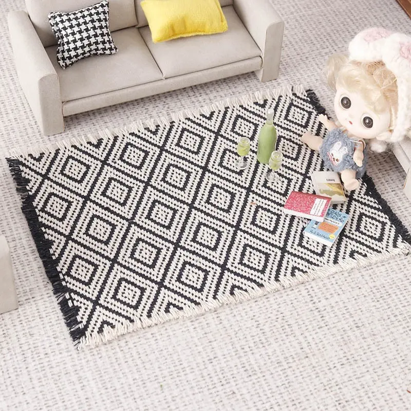 Miniature Patterned Rug Blanket 1:12 Scale Dollhouse Furniture Tiny DIY Accessory Christmas Easter New Year Gift