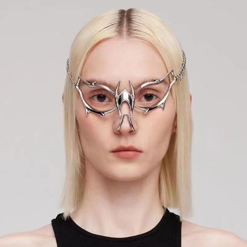 Cyberpunk Metal Face Mask Futuristic Fluid Mechanical Design Adjustable Earring Lip Ring Unisex Techwear Face Jewelry