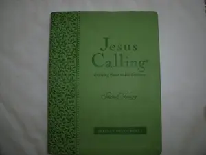 USED-Jesus Calling Deluxe Edition (Large Print) Green Leather (Unknown)