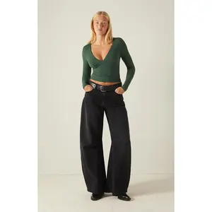 Your Favorite Women's Gianna Plunge V-Neck Long Sleeve Top