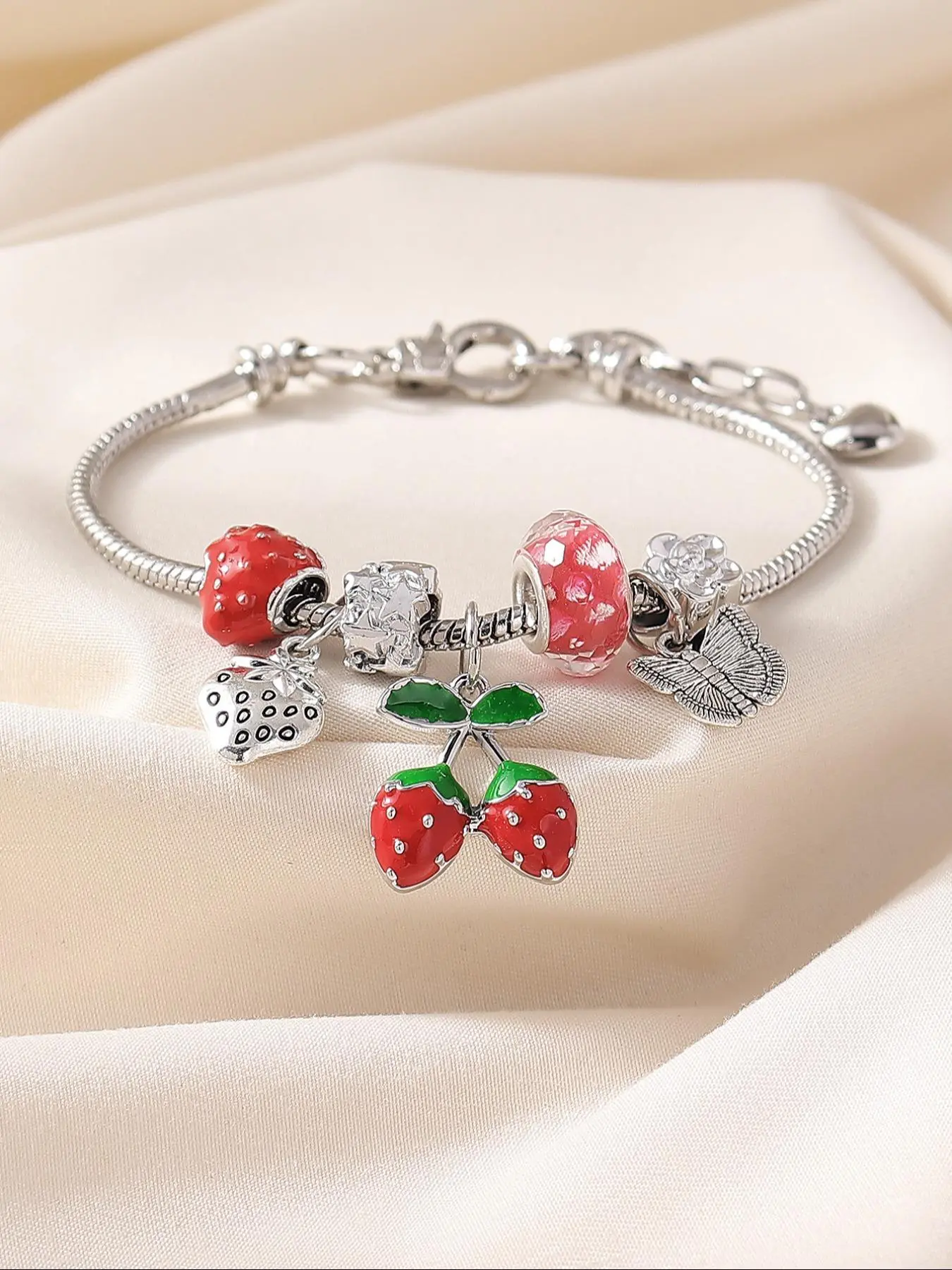 Cute Strawberry & Butterfly Design Charm Bracelet, Adjustable Bracelet, High Quality Bracelet, Fashionable Jewelry for Women & Girls, Trendy All-match & Exquisite Jewelry for Birthday Gift