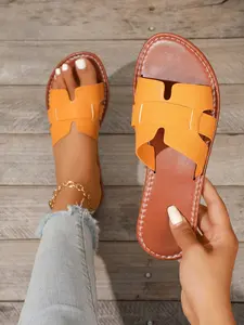 Women's Summer Sandals, Fashionable Flip Flops, Casual Flat Flip Flops, Lightweight Sandals, Casual Slide Sandals, Open Toe Bohemian Style, Comfortable Ladies Footwear, Perfect for Beach and Daily Wear