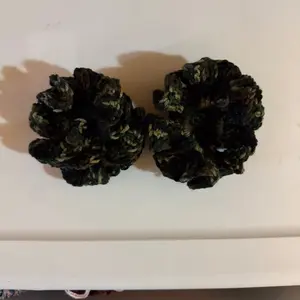 Cutest girly  3 scrunchies Sneaky Hair