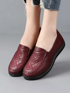 Spring Summer New Chinese Style Embroidered Leather Shoes, Vintage Stitched Soft Loafers for Women, Slip-On Flat Comfortable Shoes