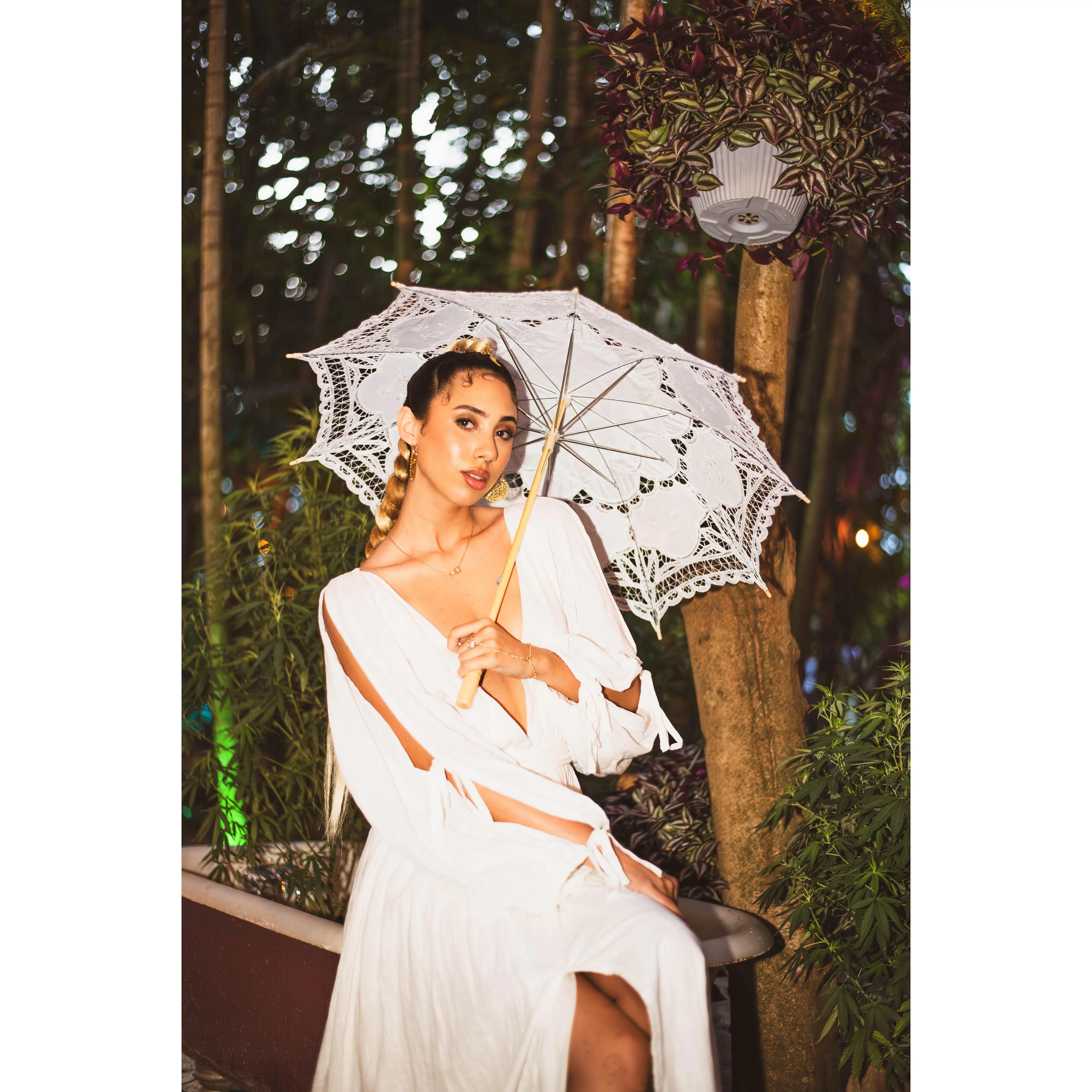 Vie Lace Parasol - Large