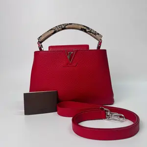Pre-owned Louis Vuitton Preowned LV Medium Capucines PM Scarlet Taurillon Python Top Handle Bag 27cm Base Chip Style N22820737