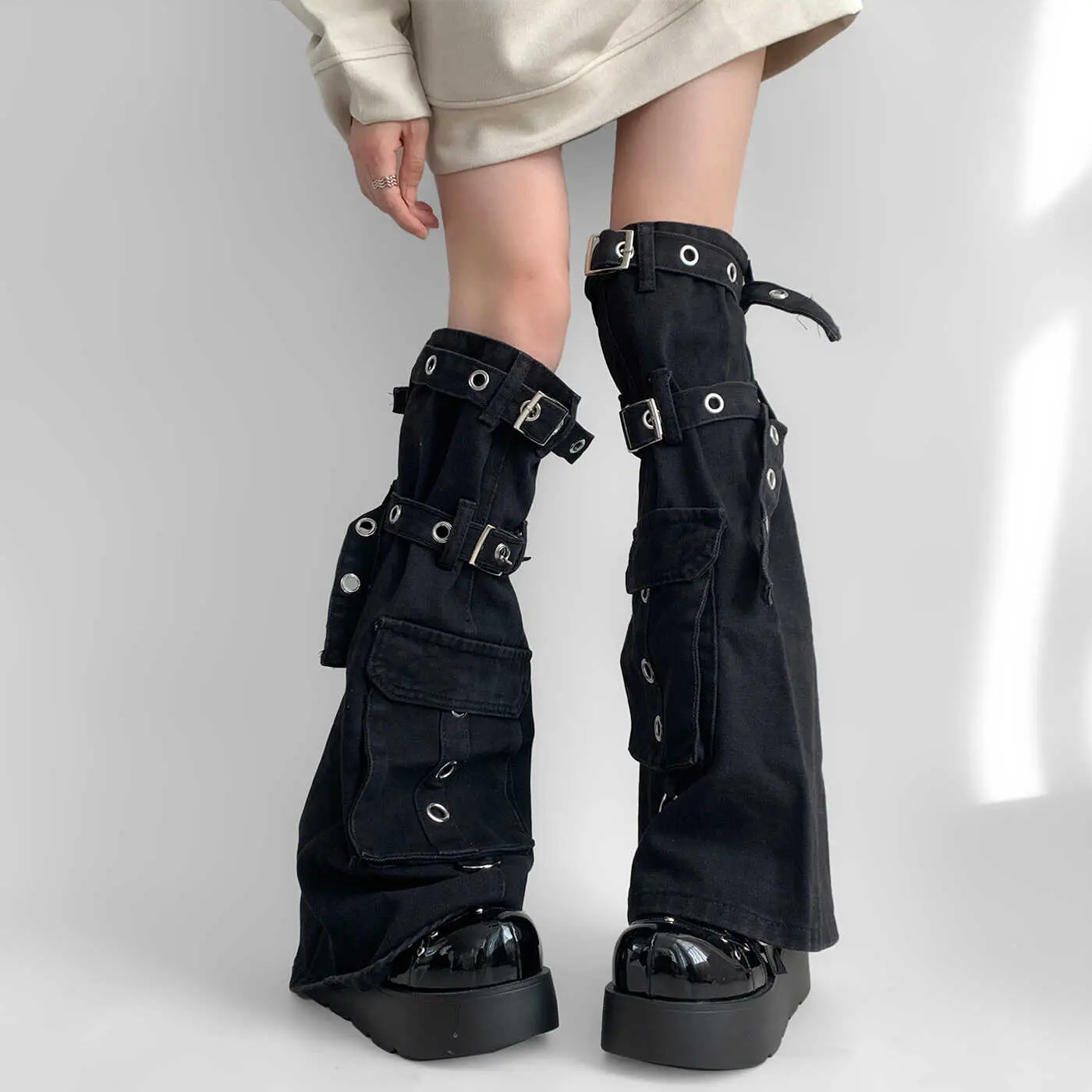 Design Flared Stackable Sock Sleeves Fashionable Streetwear Y2K Baddie Style Black Multi-Pocket Denim Leg Warmers Slimming Drawstring Utility