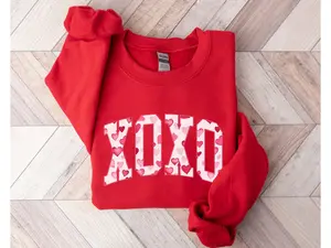 Valentines Sweatshirt, XOXO Sweatshirt, Valentines Sweater, Cute Valentines Day Crewneck, XOXO Hearts Sweatshirt, Galentines Day Gift