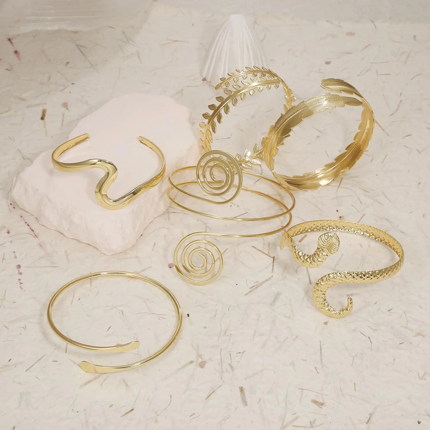 6 PCS Arm Cuff Jewelry for Women, Arm Bracelet Upper Arm, Gold Arm Cuff Bangle Band Adjustable Armband Set
