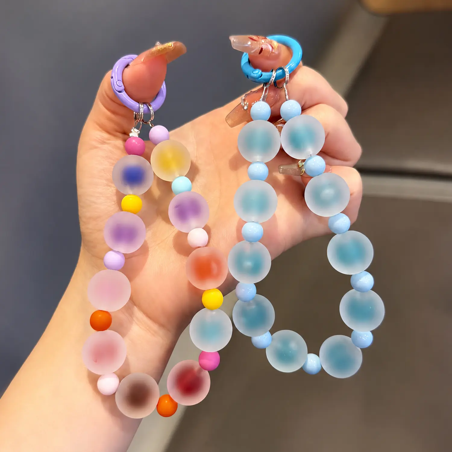Colorful Frosted Beaded Phone Wrist Strap with Detachable Lanyard Patch Adjustable Bracelet Style Phone Charm for Secure Grip Anti-Drop Carry and Cute Everyday Decoration