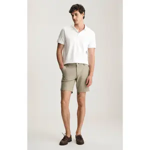 NOAH SHORTS IN BURNT OLIVE TECH