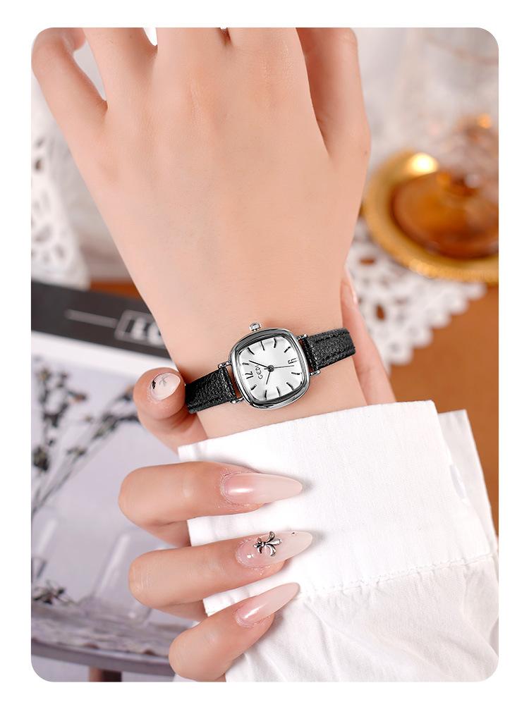 GEDI Vintage Oval Leather Watch for Women - Small Dainty Quartz Wristwatch, Minimalist Ancora Red Aesthetic Watch