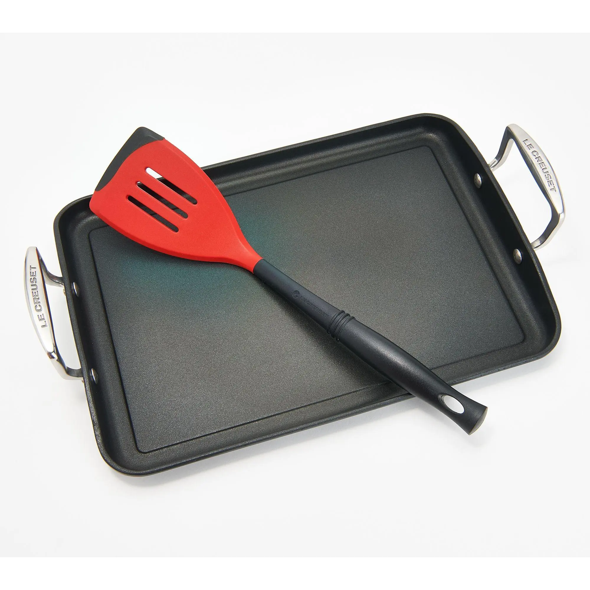 Le Creuset Toughened Nonstick PRO Griddle w/ Spatula Le Creuset Toughened Nonstick PRO Griddle w/ Spatula