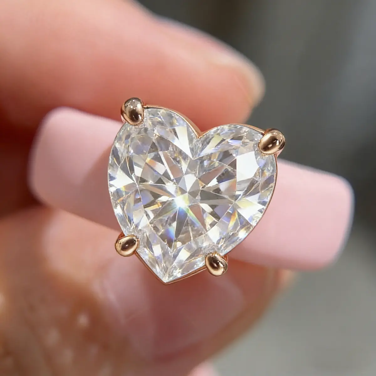 Silicone Ring for Women with a Trendy Heart Cut, Lightweight & Patent-Designed Glow-in-the-Dark Jewelry for a Glowing Look, Casual Wear, Elegant Fashion Rings, Finger Jewelry Jewelry Ring