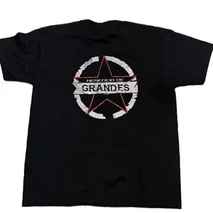 Herencia de Grandes Black T-Shirt with Distressed Star Logo for Men