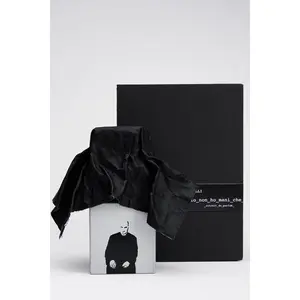 Unum io non ho mani che mi accarezzino il volto by Filippo Sorcinelli